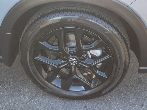 Used 2025 Honda HR-V Sport image 14