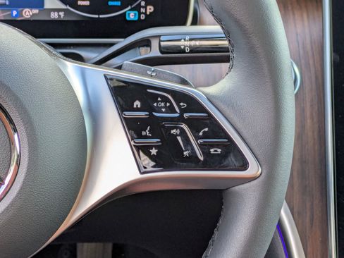 New 2025 Mercedes-Benz C 300 4MATIC Sedan image 20