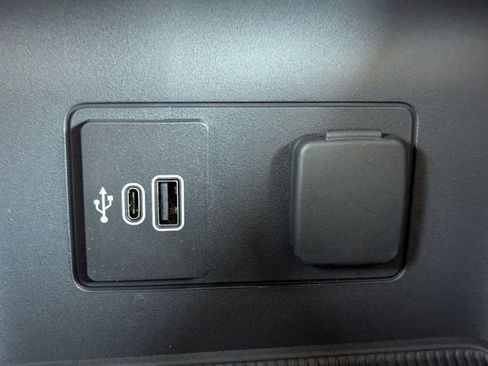 New 2026 Ford Explorer Active image 22