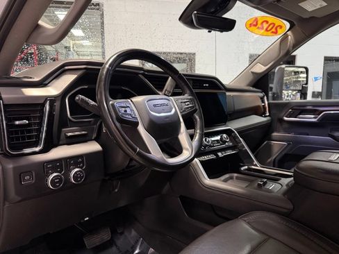 Used 2024 GMC Sierra 2500 Denali w/ Denali Reserve Package AWD/4WD image 12