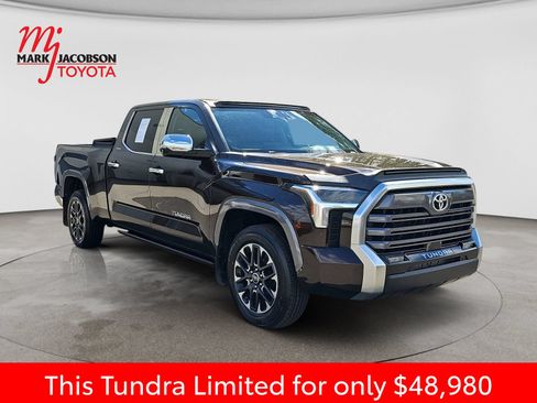 Used 2024 Toyota Tundra Limited w/ Power Package AWD/4WD image 5