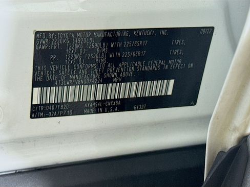 Used 2022 Toyota RAV4 LE image 39