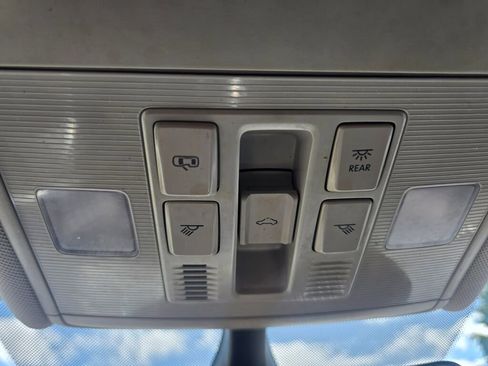 Used 2021 Volkswagen Jetta SE image 39