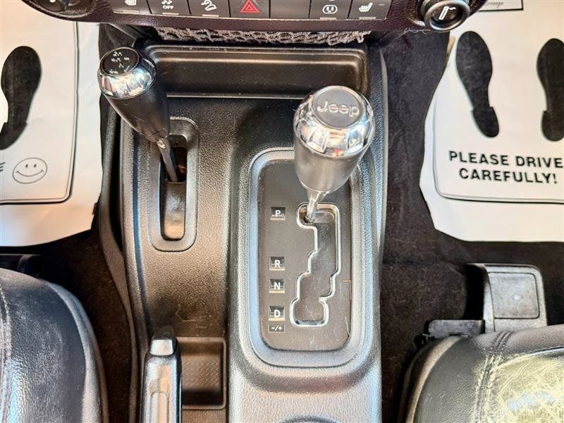 Used 2016 Jeep Wrangler Sahara AWD/4WD image 18