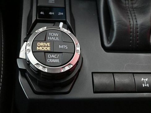 Used 2024 Toyota Tacoma TRD Off-Road image 16