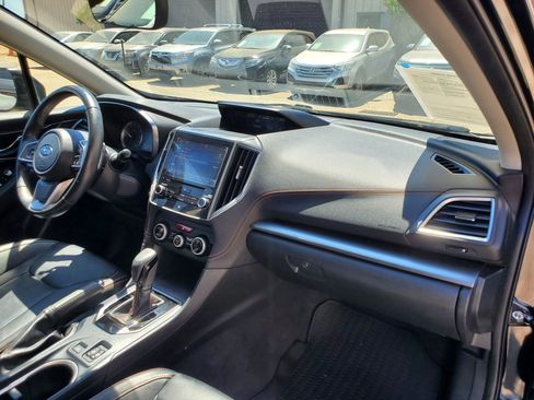 Used 2019 Subaru Crosstrek 2.0i Limited w/ Moonroof Package w/Navigation AWD/4WD image 33