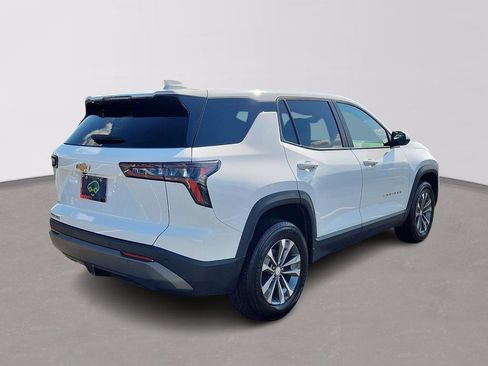 Certified 2026 Chevrolet Equinox LT FWD image 4