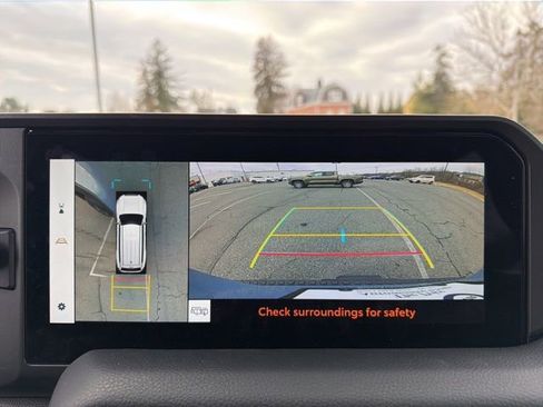 Used 2024 Toyota Land Cruiser image 18