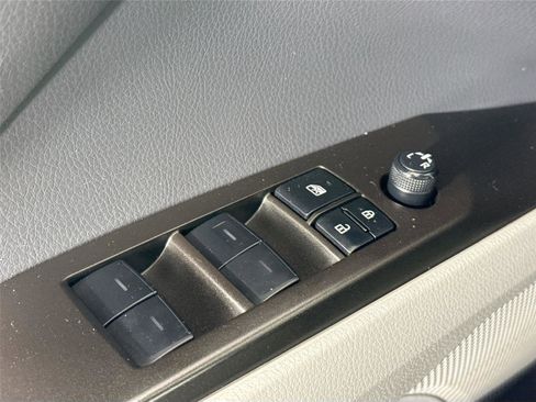 Certified 2023 Toyota Camry SE image 24