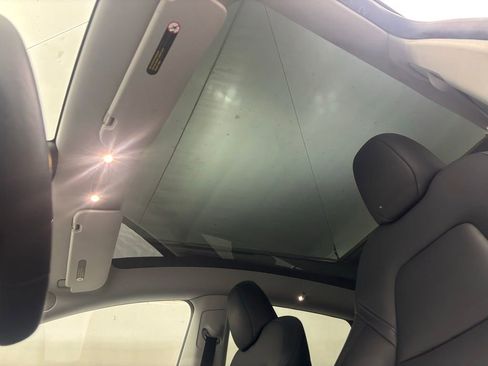 Used 2023 Tesla Model Y Long Range image 15