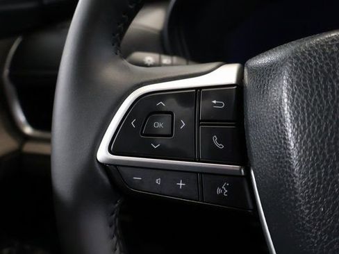 Certified 2024 Toyota Grand Highlander AWD image 16
