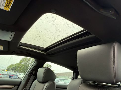 Used 2022 Honda Accord Sport image 9
