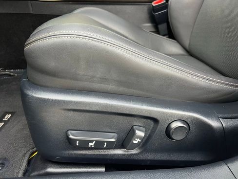 Used 2018 Lexus IS 300 image 34