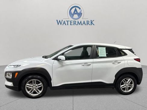 Used 2021 Hyundai Kona SE FWD image 2