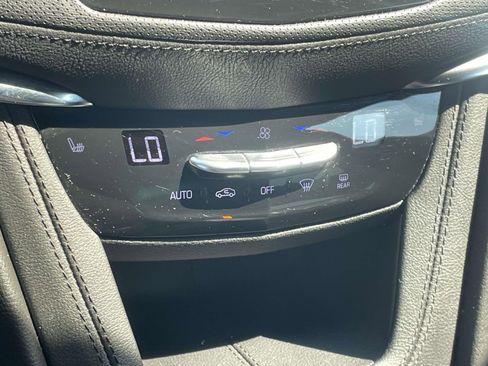 Used 2021 Cadillac XT5 Premium Luxury image 19