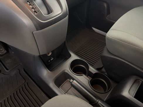 Used 2021 Nissan NV200 S w/ Back Door Glass Package image 17