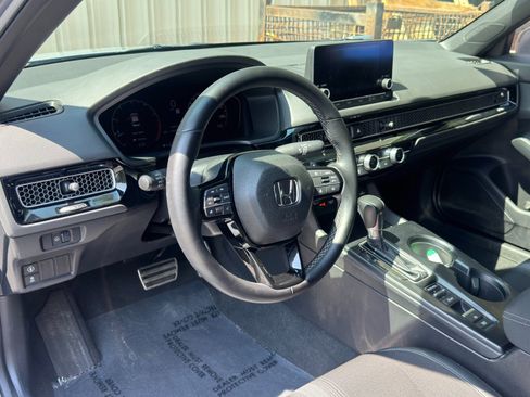 Used 2022 Honda Civic Sport image 12