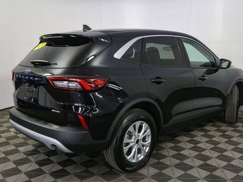 Used 2023 Ford Escape Active w/ Tech Pack #1 AWD/4WD image 13