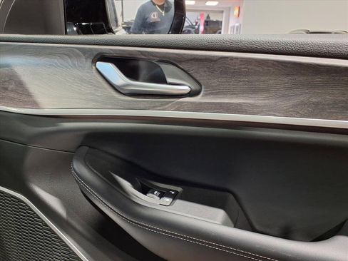 Certified 2021 Jeep Grand Cherokee L Limited image 25