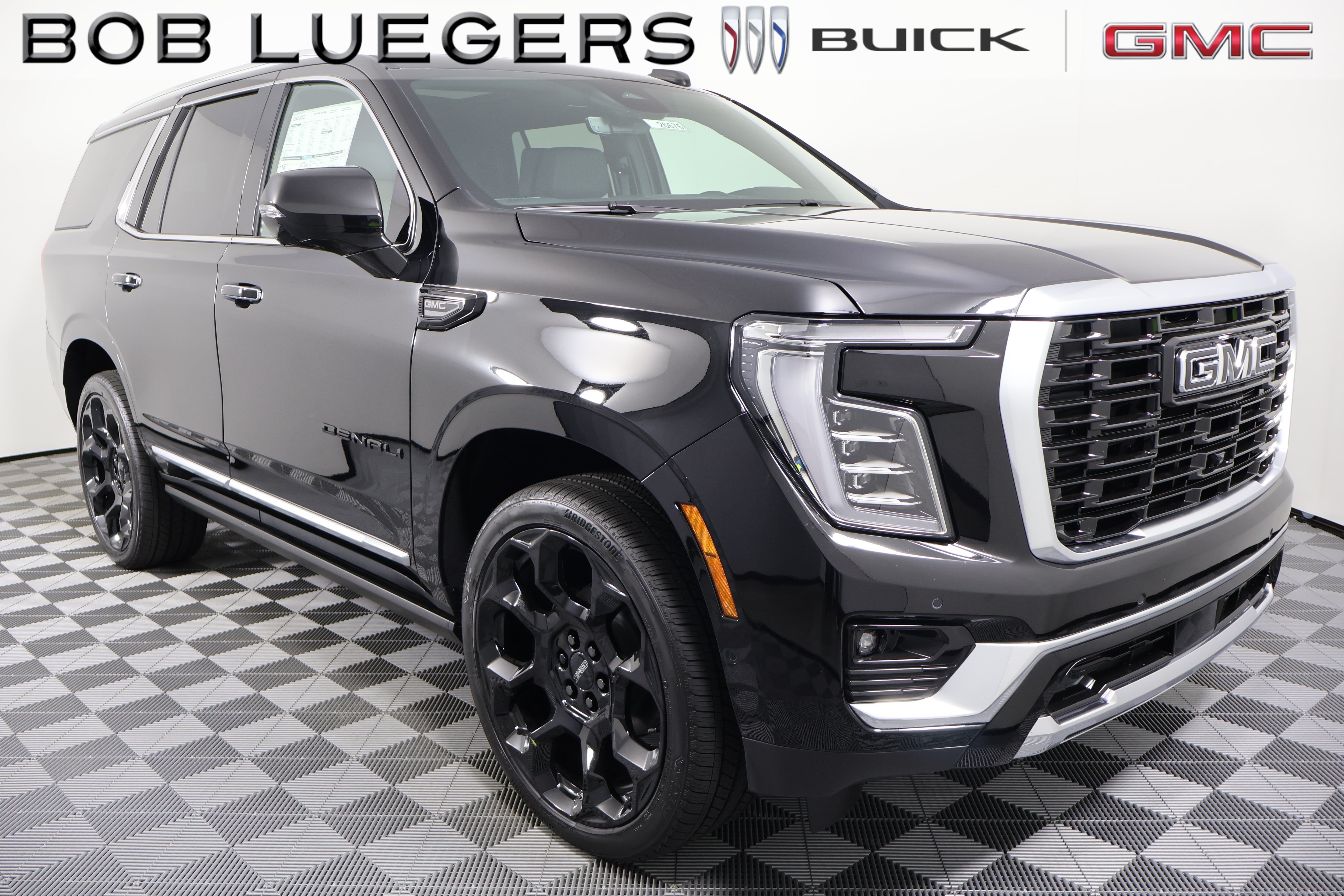 New 2026 GMC Yukon Denali w/ Denali Reserve Package AWD/4WD image 1