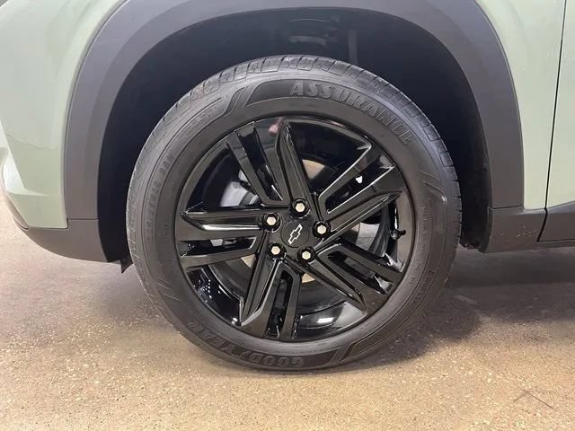 Used 2025 Chevrolet Trax ACTIV w/ Driver Confidence Package FWD image 28