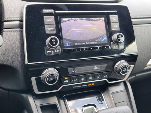 Used 2018 Honda CR-V LX image 18