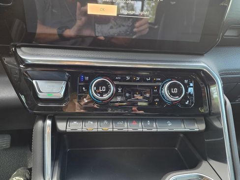 New 2026 GMC Sierra 1500 Denali w/ Denali Reserve Package AWD/4WD image 32
