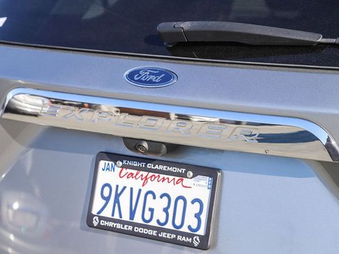 Used 2024 Ford Explorer XLT w/ Equipment Group 202A image 15