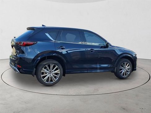 New 2025 MAZDA CX-5 Signature image 4