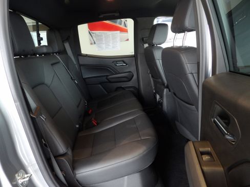 Used 2024 Chevrolet Colorado LT w/ LT Convenience Package III image 23