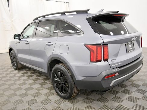 Certified 2023 Kia Sorento S w/ Panoramic Sunroof Package image 5