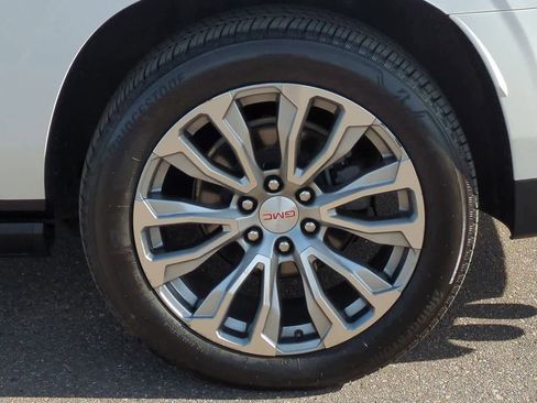 Used 2021 GMC Yukon XL Denali w/ Denali Ultimate Package image 13