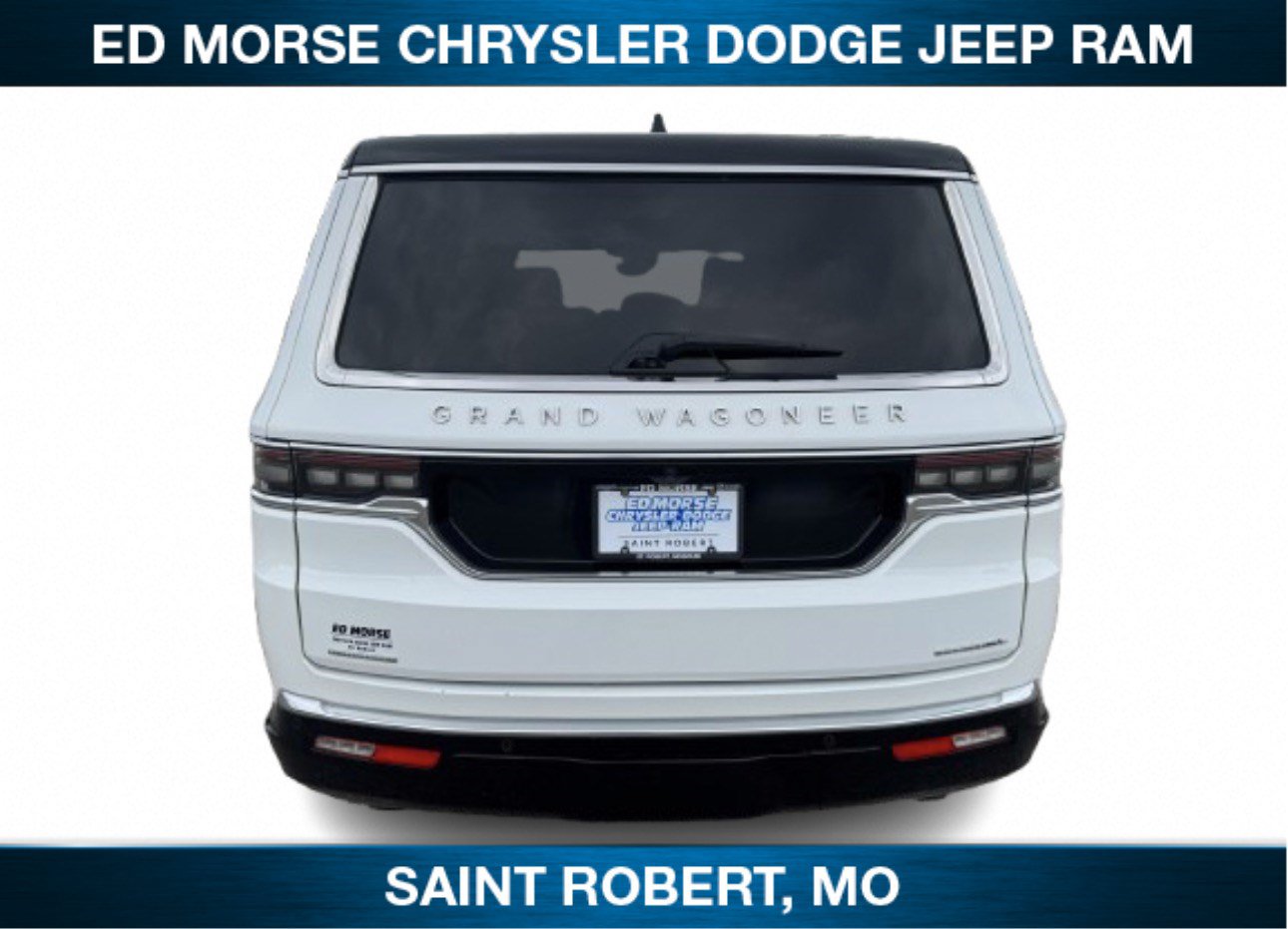 Used 2023 Jeep Grand Wagoneer L Series II AWD/4WD image 3