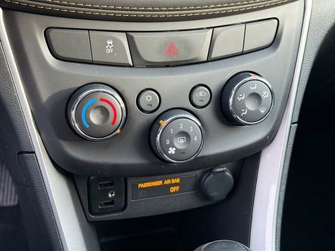 Certified 2022 Chevrolet Trax LS w/ Tint and Cruise Package image 15