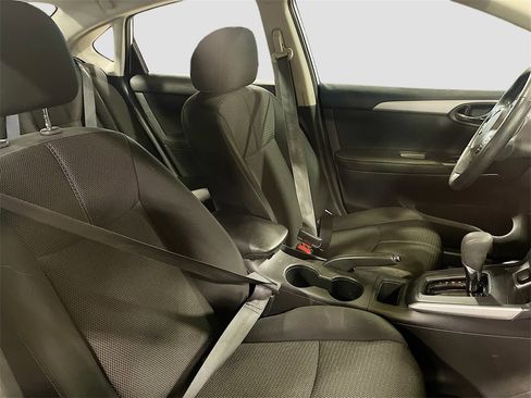 Used 2018 Nissan Sentra S image 25