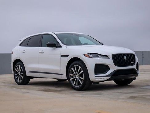 Used 2025 Jaguar F-PACE R-Dynamic S image 3