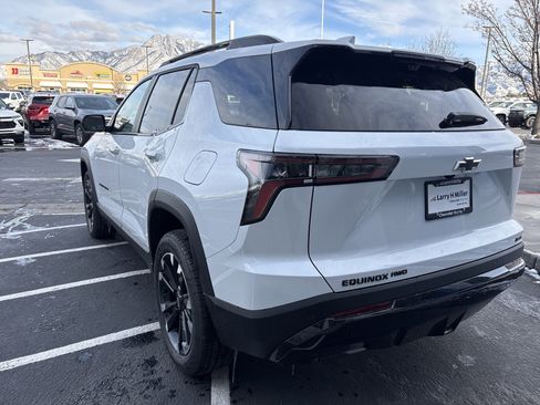 New 2026 Chevrolet Equinox RS w/ Convenience Package III image 3