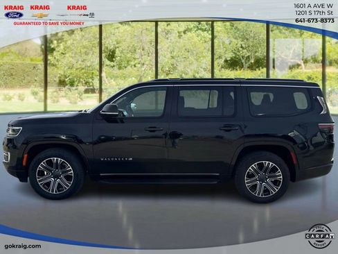 Used 2024 Jeep Wagoneer Series II w/ Flexible Seating Group AWD/4WD image 8