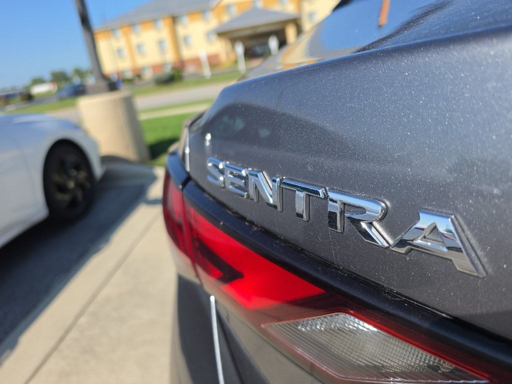 Used 2024 Nissan Sentra SV FWD image 16