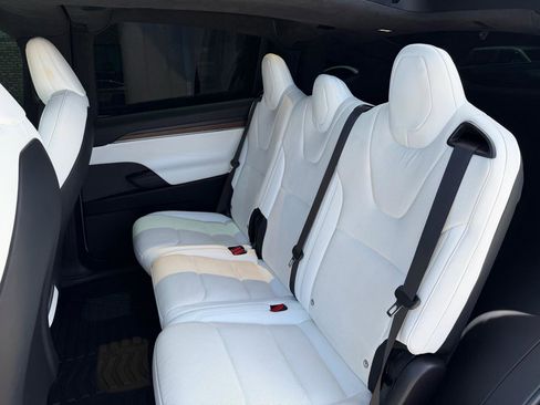 Used 2022 Tesla Model X AWD/4WD image 14