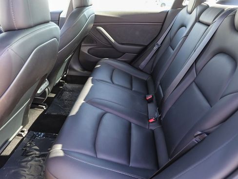 Used 2019 Tesla Model 3 Long Range image 19
