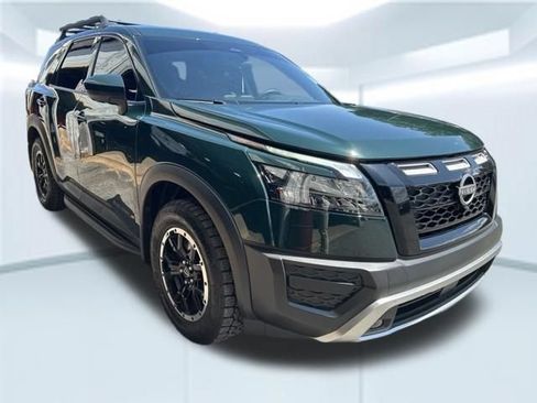 Used 2024 Nissan Pathfinder Rock Creek AWD/4WD image 3