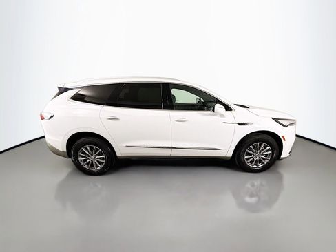 Used 2023 Buick Enclave Essence FWD image 8
