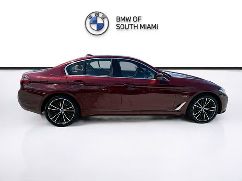 Certified 2023 BMW 530e w/ Premium Package RWD image 8