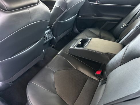Used 2024 Toyota Camry XSE FWD image 11
