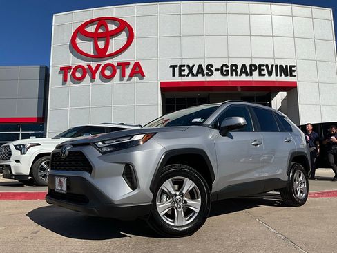 Used 2025 Toyota RAV4 XLE w/ Weather Package image 2