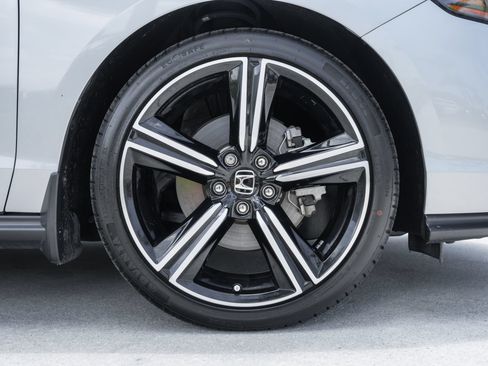 Used 2023 Honda Accord Sport image 27