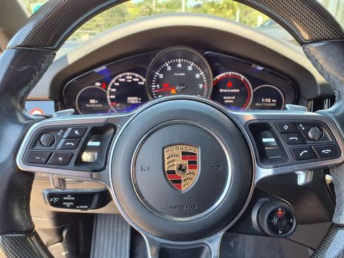 Used 2020 Porsche Cayenne AWD/4WD image 20