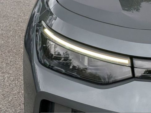 New 2026 Volkswagen Tiguan S FWD image 9