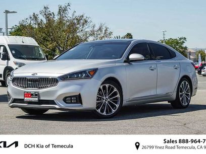 Used 2017 Kia Cadenza Technology